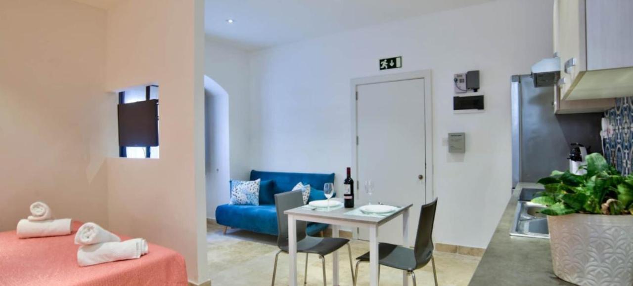 Ursula Apartments Self Catering Studios And 1-Br In Central Valletta By Tritoni Hotels Kültér fotó