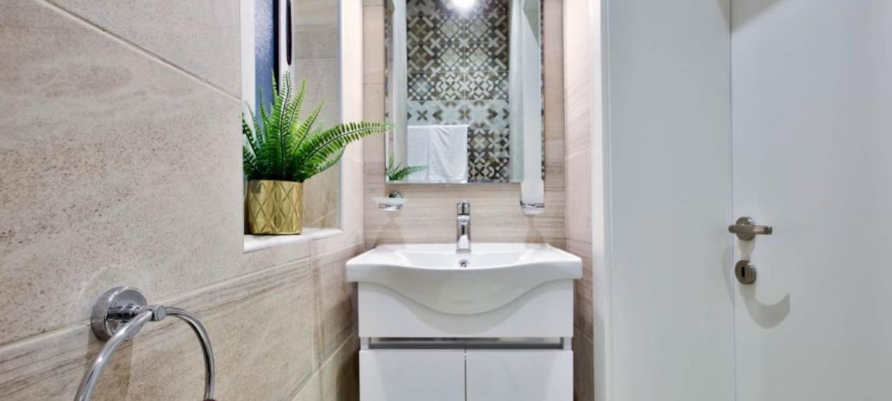 Ursula Apartments Self Catering Studios And 1-Br In Central Valletta By Tritoni Hotels Kültér fotó
